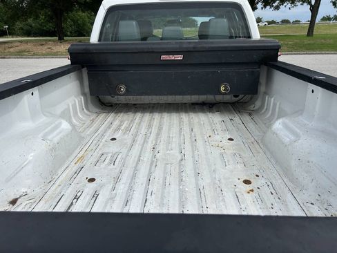 Used 2016 Ford F250 XL RWD image 5