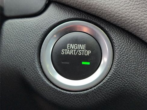 Used 2023 Chevrolet Equinox LT image 22