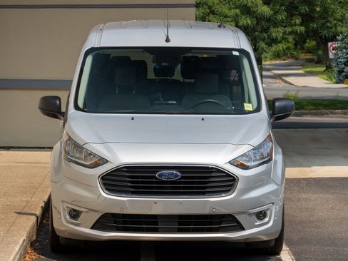 Used 2022 Ford Transit Connect XLT FWD image 6