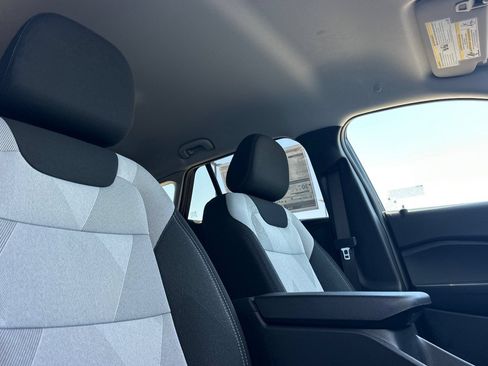 New 2026 Chevrolet Trax LS w/ LS Convenience Package FWD image 17