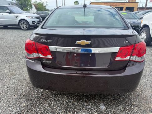 Used 2015 Chevrolet Cruze LT w/ RS Package FWD image 5