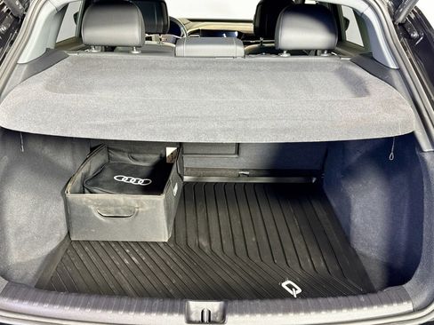 Used 2024 Audi Q4 e-tron Premium w/ Convenience Package image 24