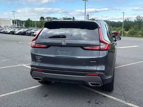 Used 2024 Honda CR-V Sport Touring image 7