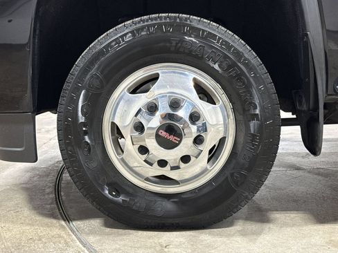 Used 2016 GMC Sierra 3500 Denali w/ Duramax Plus Package AWD/4WD image 28