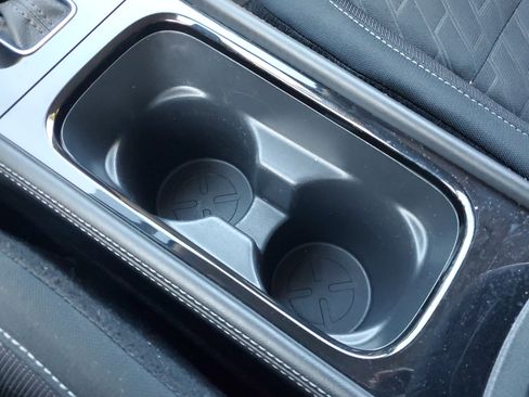 Certified 2023 Nissan Kicks SV image 26