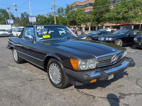 Used 1987 Mercedes-Benz 560 SL image 5