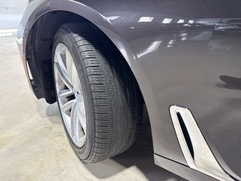 Used 2016 BMW 750i xDrive AWD/4WD image 3