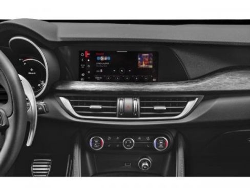 Used 2024 Alfa Romeo Stelvio Veloce image 13