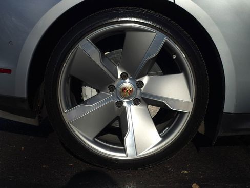 Used 2020 Porsche Taycan Turbo image 70