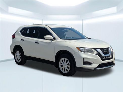 Used 2018 Nissan Rogue S FWD image 8