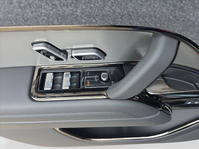 New 2027 Land Rover Range Rover Sport SE AWD/4WD image 26