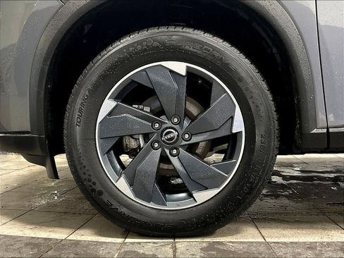 Certified 2024 Nissan Rogue SV image 7