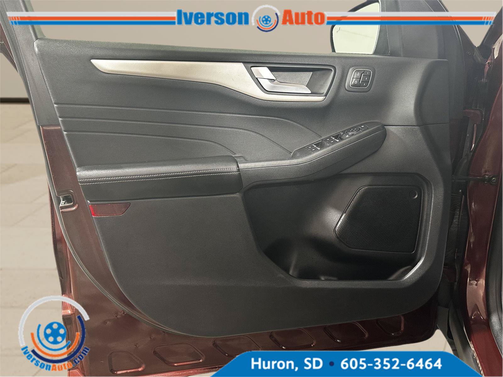 Used 2021 Ford Escape SEL w/ Technology Package AWD/4WD image 12