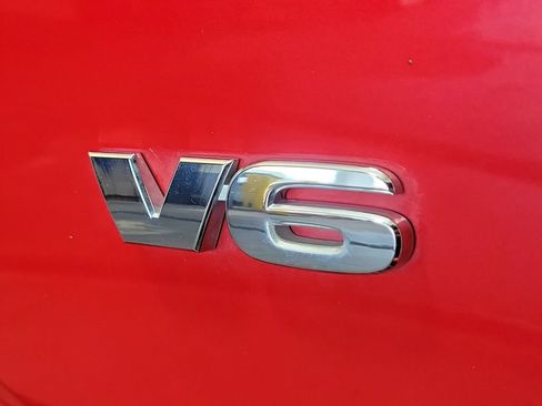 Used 2022 Toyota Tacoma TRD Off-Road w/ Technology Package AWD/4WD image 7