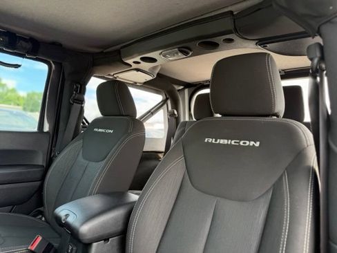 Used 2018 Jeep Wrangler Rubicon AWD/4WD image 16