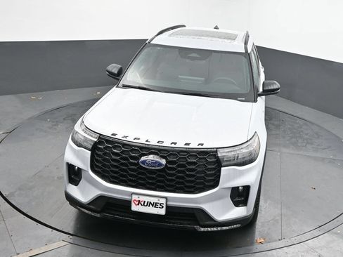 New 2026 Ford Explorer ST-Line w/ ST-Line Street Pack AWD/4WD image 37
