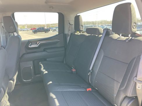 Used 2025 Chevrolet Silverado 1500 LT image 27