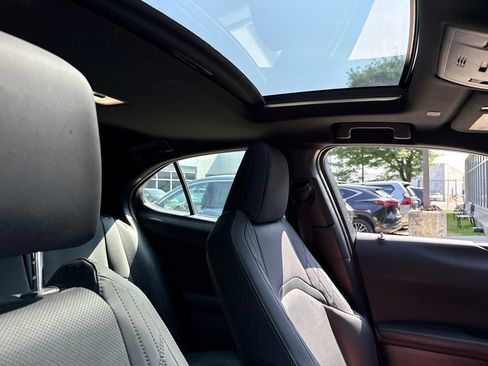 Used 2024 Lexus UX 250h F Sport AWD/4WD image 10