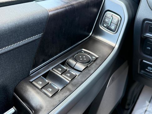 Used 2022 Ford F150 Lariat AWD/4WD image 19