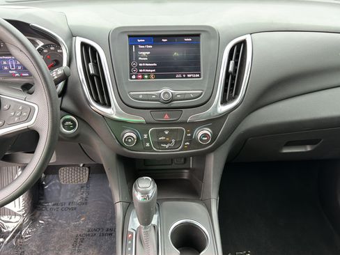 Used 2020 Chevrolet Equinox LT FWD image 20
