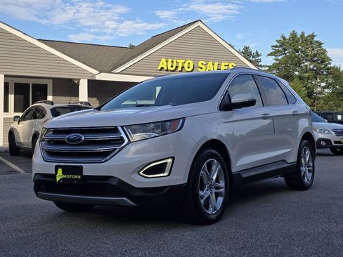 Used 2017 Ford Edge Titanium w/ Technology Package AWD/4WD image 3