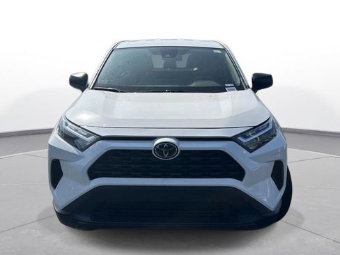 Used 2023 Toyota RAV4 LE FWD image 3
