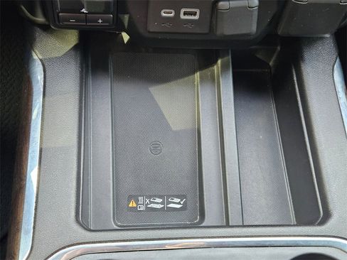 Used 2020 GMC Sierra 3500 Denali w/ Denali Ultimate Package image 31