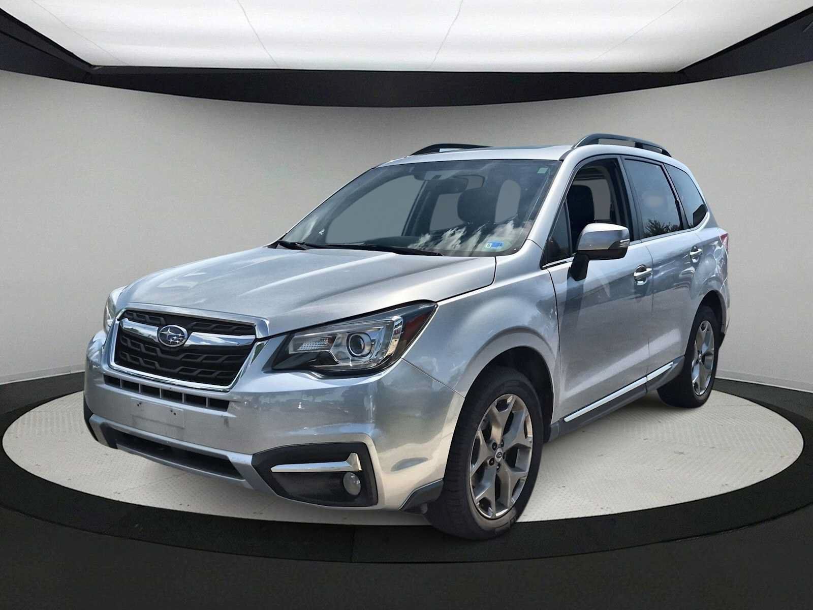 Used 2017 Subaru Forester 2.5i Touring AWD/4WD image 4