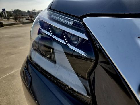 Used 2023 Lexus GX 460 Luxury w/ Accessory Package image 10