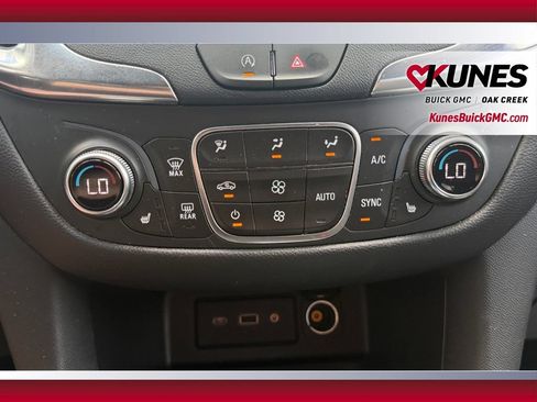 Used 2024 Chevrolet Equinox LT AWD/4WD image 30
