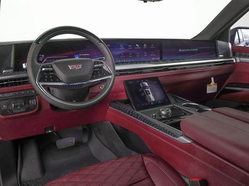 Used 2026 Cadillac Escalade ESV Sport w/ Touring Package image 19