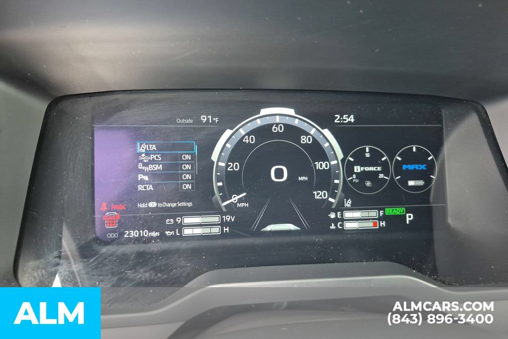 Used 2025 Toyota Sequoia SR5 AWD/4WD image 32