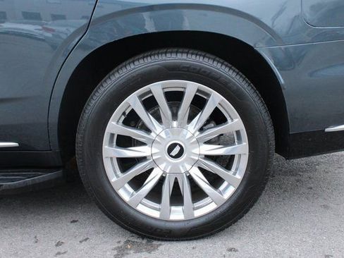 Used 2021 Cadillac Escalade Premium Luxury w/ Driver Assist Tech Package image 41