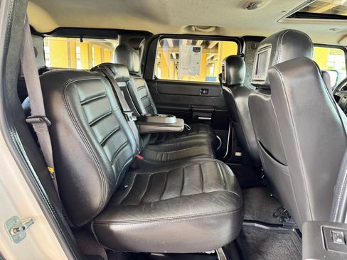 Used 2005 HUMMER H2 w/ Preferred Equipment Group AWD/4WD image 27
