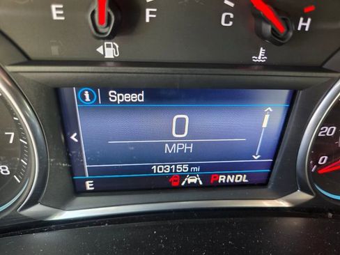 Used 2019 Chevrolet Equinox LT w/ Driver Convenience Package FWD image 17