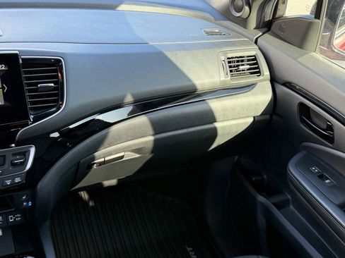 Used 2023 Honda Passport Elite image 15