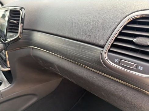 Used 2020 Jeep Grand Cherokee Limited X image 25