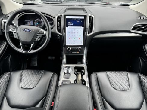 Used 2024 Ford Edge Titanium image 22