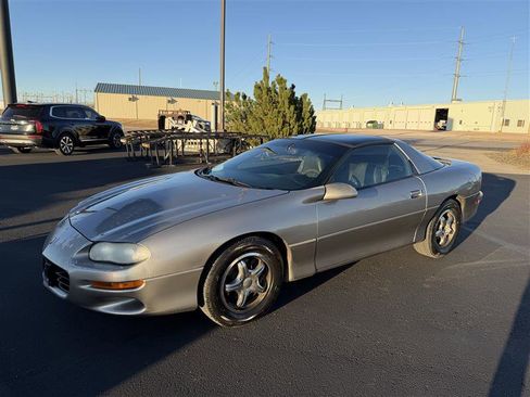 Used 2002 Chevrolet Camaro LT w/ Preferred Equipment Group 1 image 5