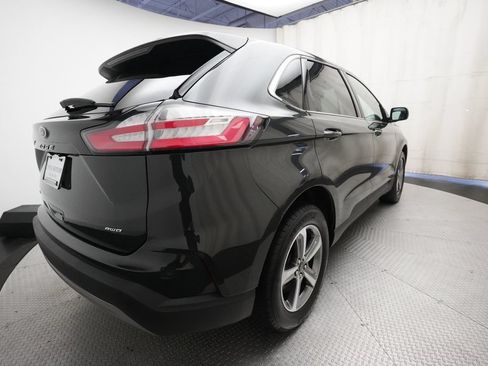 Used 2024 Ford Edge SEL w/ Convenience Package AWD/4WD image 13