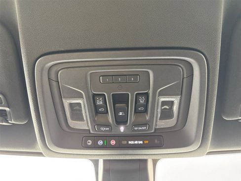Used 2020 GMC Sierra 1500 AT4 w/ Off-Road Performance Package AWD/4WD image 24