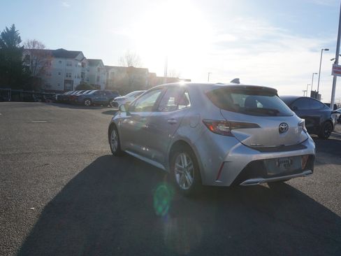 Used 2019 Toyota Corolla SE w/ Carpet Mat Package image 4