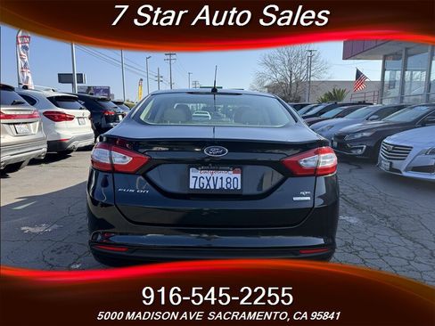 Used 2014 Ford Fusion SE w/ Equipment Group 202A image 5