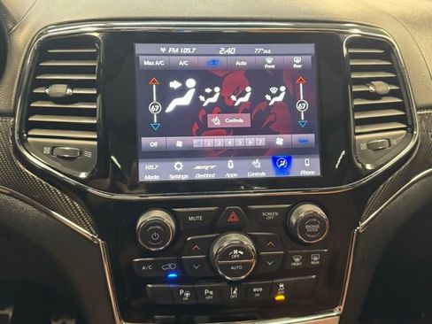 Used 2020 Jeep Grand Cherokee SRT image 18