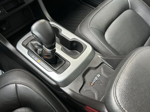 Used 2022 Chevrolet Colorado ZR2 AWD/4WD image 23