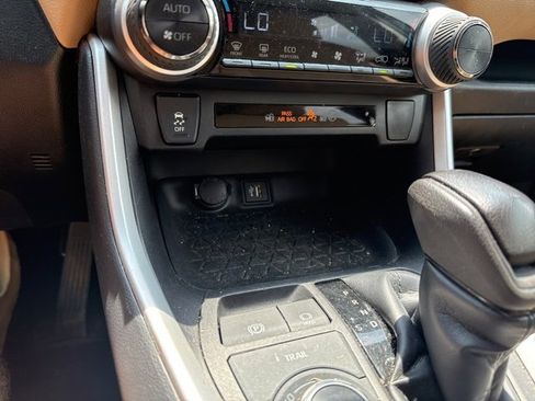 Used 2023 Toyota RAV4 LE image 23