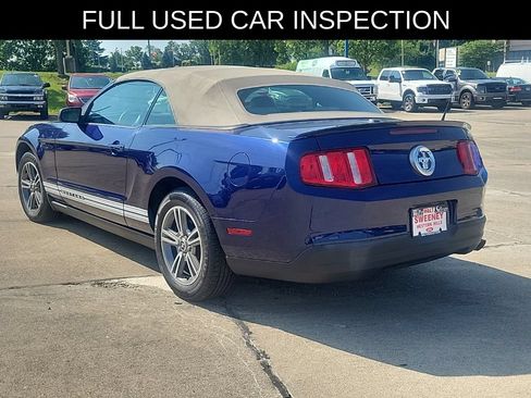 Used 2010 Ford Mustang Premium RWD image 3