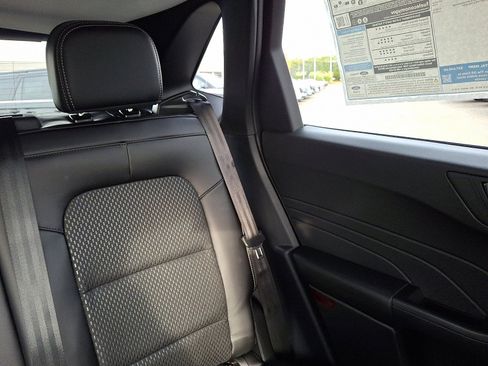 New 2026 Ford Escape SE image 21