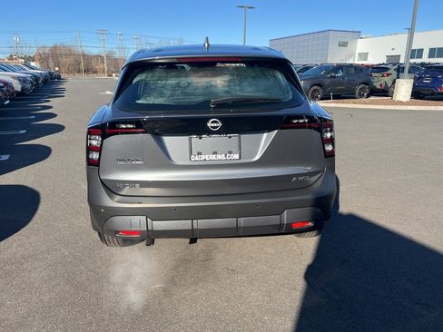 Used 2025 Nissan Kicks S image 4