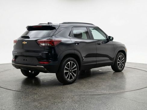 Used 2025 Chevrolet TrailBlazer LT image 9